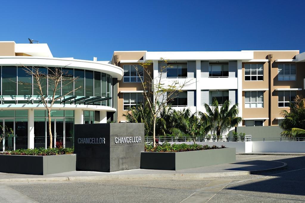 Chancellor Executive Apartments Gold Coast Exterior photo